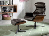 Angel Cerdá relax fotel és csokoládébarna bőr lábtartó harmonikus térben