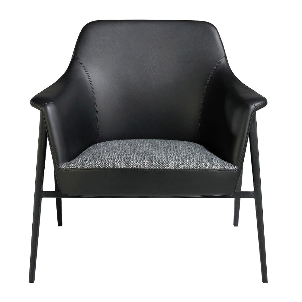 Angel Cerdá kortárs fekete karosszék front nézetből 79 cm