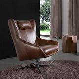 Angel Cerdá konyakbarna fotel modern nappali enteriőrben