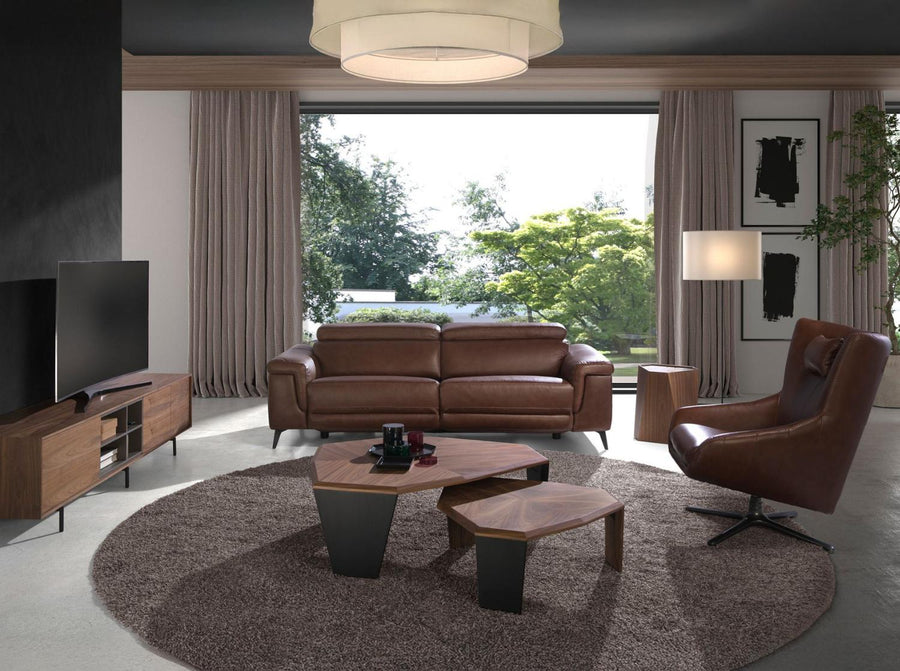 Angel Cerdá konyakbarna forgófotel nappali összeállításban