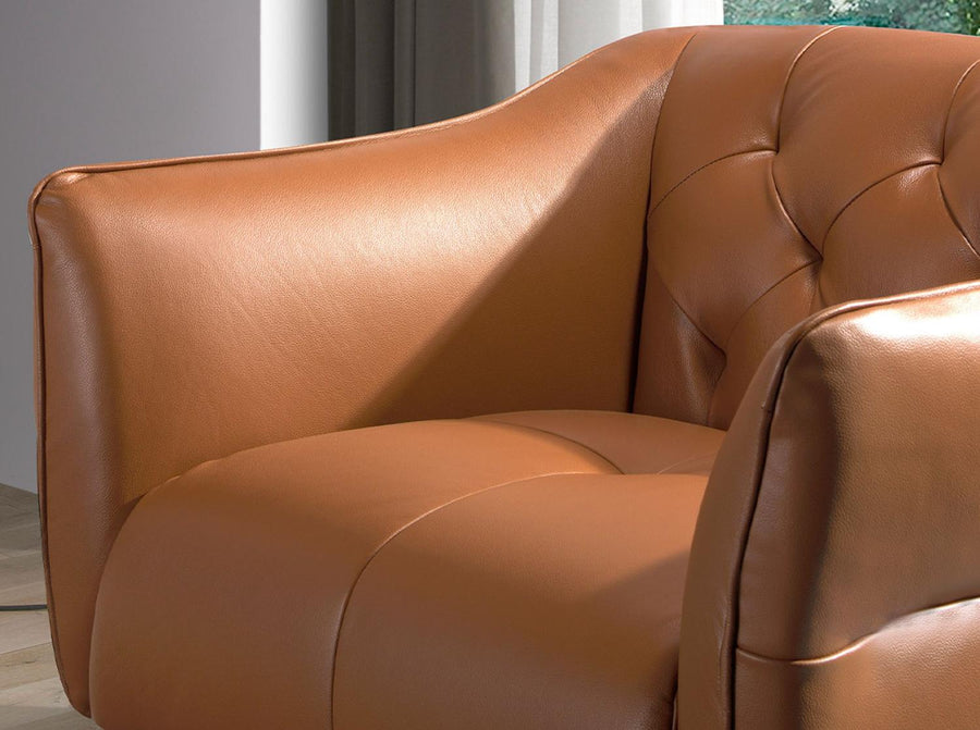Angel Cerdá bőr fotel részletfotó prémium kárpitozással