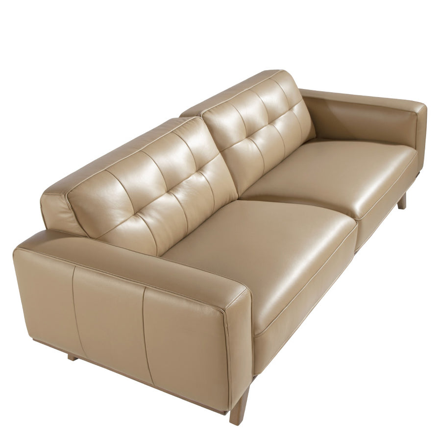 Kortárs, homokszínű bőrrel kárpitozott, fenyőfaszerkezetes, dizájn kanapé.