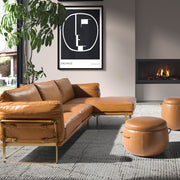 Loft stílusú, karamell színű  bőrrel kárpitozott sarokkanapé aranyszínű acél lábakkal