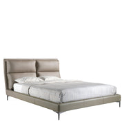 Kortárs stílusú, fenyőfavázas, taupe színű műbőrrel kárpitozott dizájn franciágy.