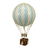 Vintage stílusú, függeszthető kialakítású, világoskék-fehér színű dekorációs hőlégballon