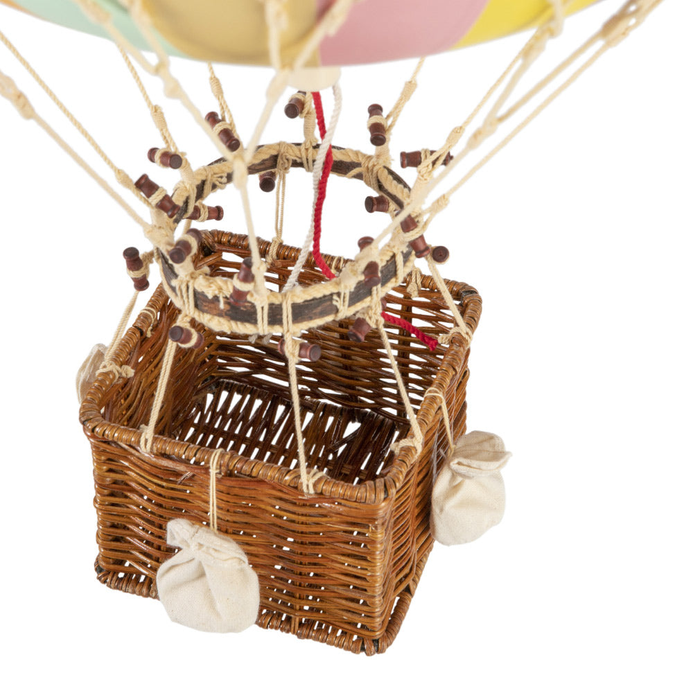 Vintage stílusú, függeszthető, pasztell szivárványszínű dekorációs hőlégballon