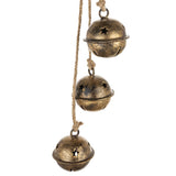 Antik arany karácsonyi csengők jutazsinóron – közelkép a textúrákról