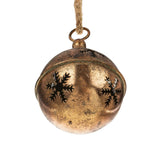 Kivágott hópehely mintás fém csengő antik arany színben – részletfotó.