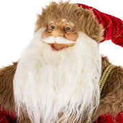 Heritage Mikulás arcának közeli képe – szemüveggel, fehér szakállal és prémes sapkával