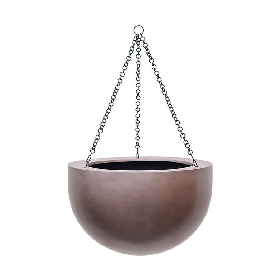 BAQ Gradient függeszthető gömb kaspó Matt Coffee színben, fekete lánccal, nagy méretben.