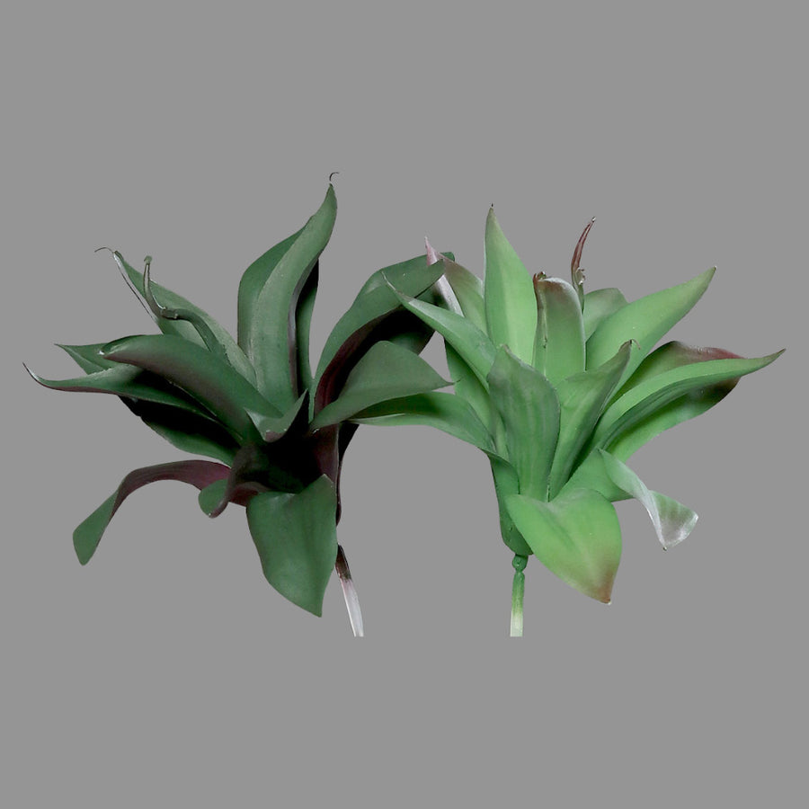 Élethű, zöld színű, betűzős, kis méretű agave műnövény.