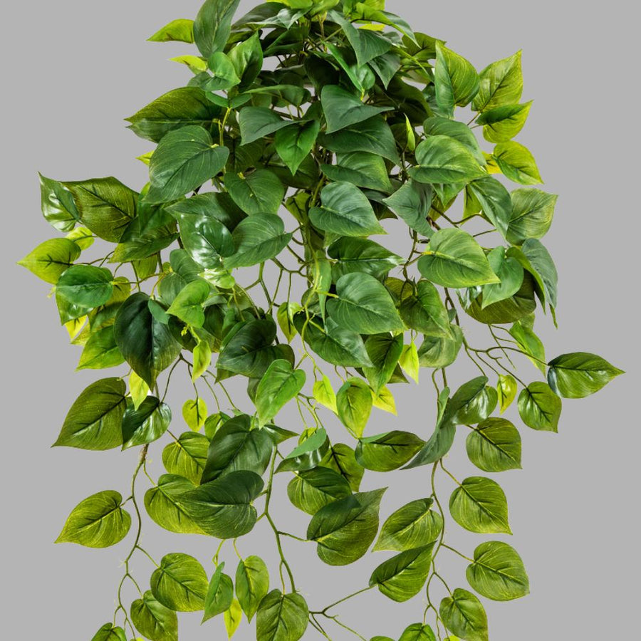 Élethű megjelenésű, 85 cm hosszú, zöld színű aprólevelű filodendron csüngő műnövény 