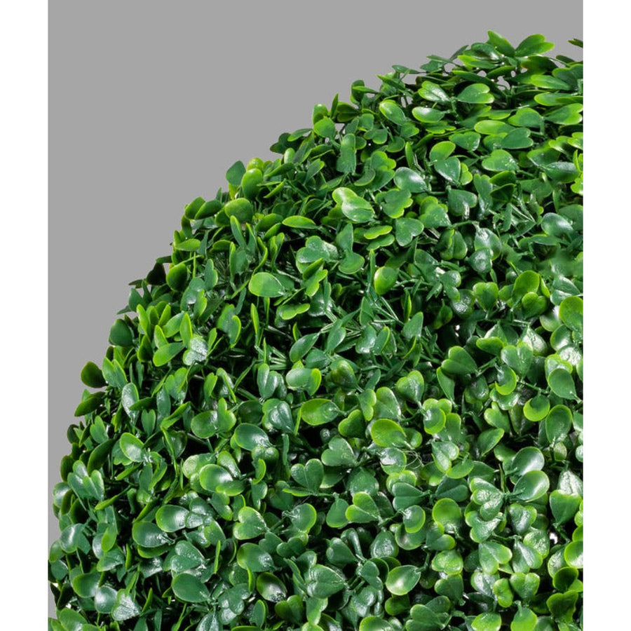 Élethű megjelenésű, nagyméretű, UV-álló, dekorációs bukszus gömb.