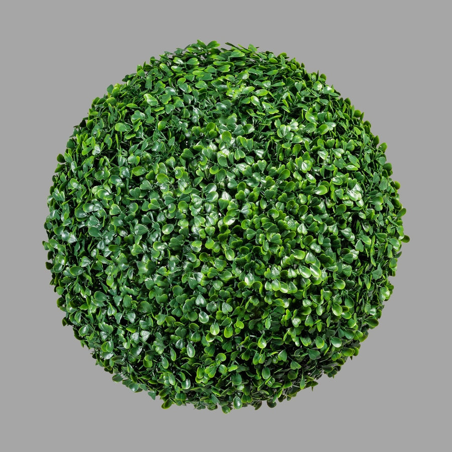 Élethű megjelenésű, nagyméretű, UV-álló, dekorációs bukszus gömb.