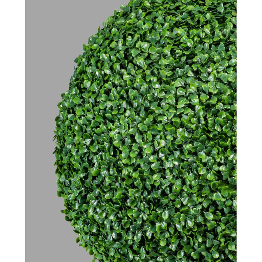 Élethű megjelenésű, nagyméretű, UV-álló, dekorációs bukszus gömb.