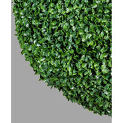 Élethű megjelenésű, nagyméretű, UV-álló, dekorációs bukszus gömb.