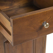 Vintage stílusú, mahagónifából készült, kézműves éjjeliszekrény