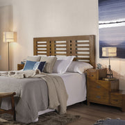 Loft stílusú, tömör mindifából készült, lécezett kivitelezésű, ágyvég.