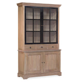 Siena vitrines szekrény 130×40–47×215 cm – frontális nézet, natúr fa és fekete üvegajtók