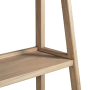 Scandi lépcsős polc részletfotó – polckeret és faerezet közelről