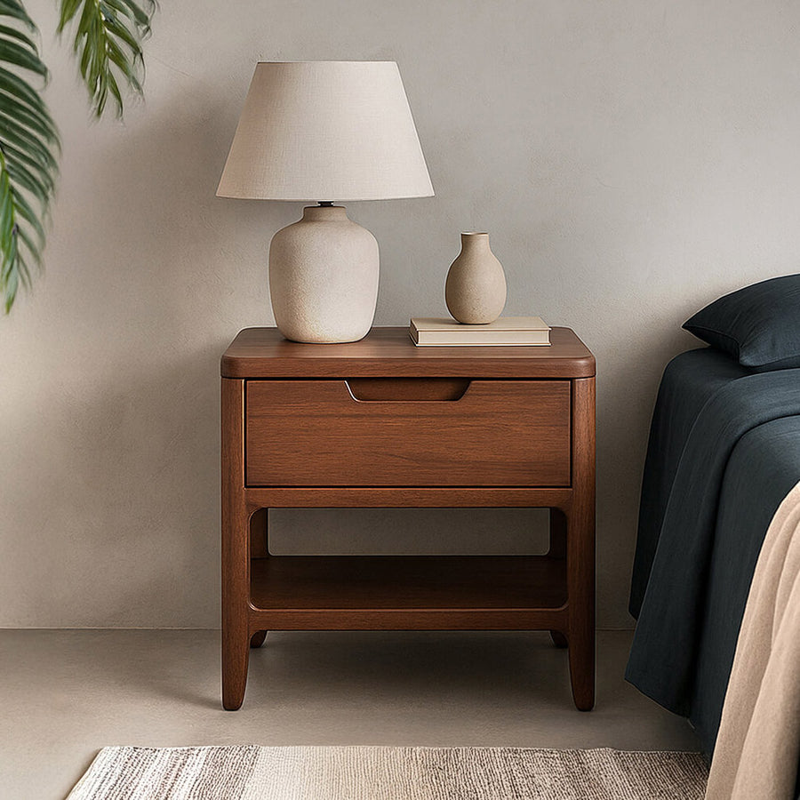 oporto éjjeliszekrény – enteriőr fotó, ágy mellett elhelyezve, dekorációval