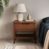 oporto éjjeliszekrény – enteriőr fotó, ágy mellett elhelyezve, dekorációval