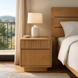 Modern, tömör teakfából készült, natúr színű ágyvég