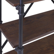 Industrial stílusú polcos állvány, fekete vas szerkezettel és öt darab mangófa polccal.