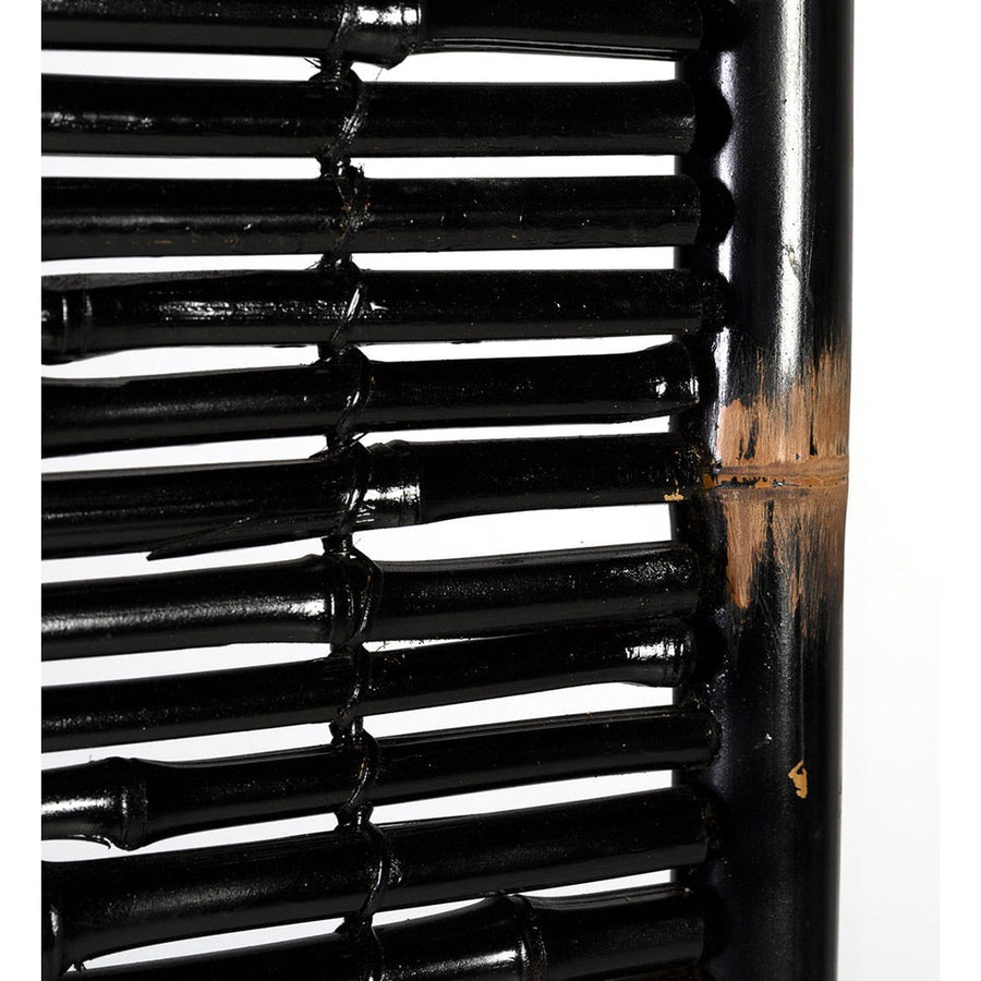 Modern stílusú, antikolt fekete színű, háromszárnyas bambusz térelválasztó paraván.