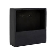 Wally matt fekete fiberstone fali kaspó 30 × 30 × 9 cm, szögletes kialakítással, téglalap alakú ültetőtérrel és két hátsó rögzítőnyílással.