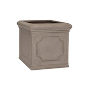 Heritage matt taupe fiberstone kaspó 40 × 40 × 40 cm, klasszikus kocka formával, díszített oldalfalakkal és természetes kőhatású felülettel.