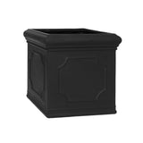 Heritage matt fekete fiberstone kaspó 50 × 50 × 50 cm, klasszikus négyzetes formával, profilozott peremmel és díszített oldalfalakkal.