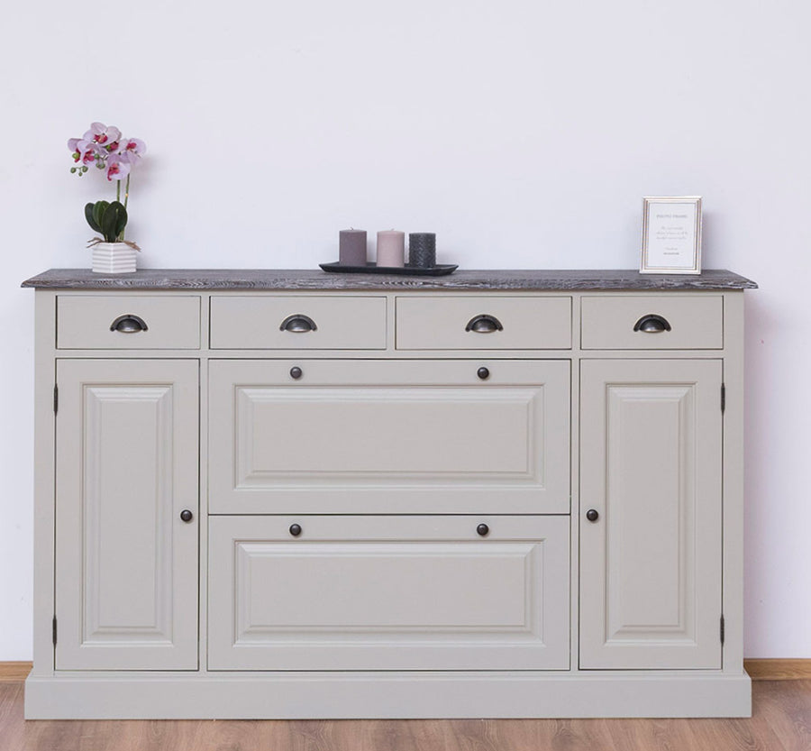 Fenyőfából készült cipősszekrény tölgyfa fedlappal. Törtfehér és szürke színű.