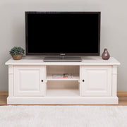 Fenyőfából készült, vidéki stílusú TV szekrény. Fehér színű.