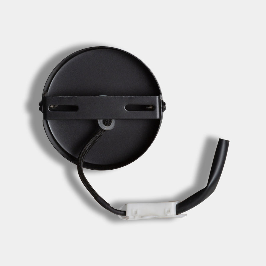 Kortárs stílusú, fekete és aranyszínű, fém falilámpa fémből készült lámpabúrával