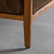 Koloniál stílusú, olívazöld színű, műszálas szövettel kárpitozott kanapé