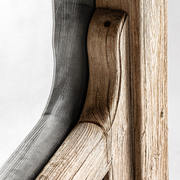 Boltíves belső keret részlet – kézzel megmunkált teakfa felület