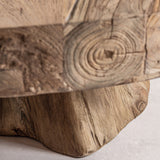 Teakfa törzsből készült lábazat – organikus forma, natúr felület