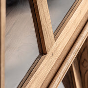 Kortárs stílusú, natúr színű, újrahasznosított fenyőfából készült, vitrines, display szekrény