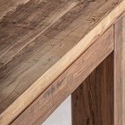 Kortárs stílusú, újrahasznosított fenyőfából készült, natúr színű étkezőasztal