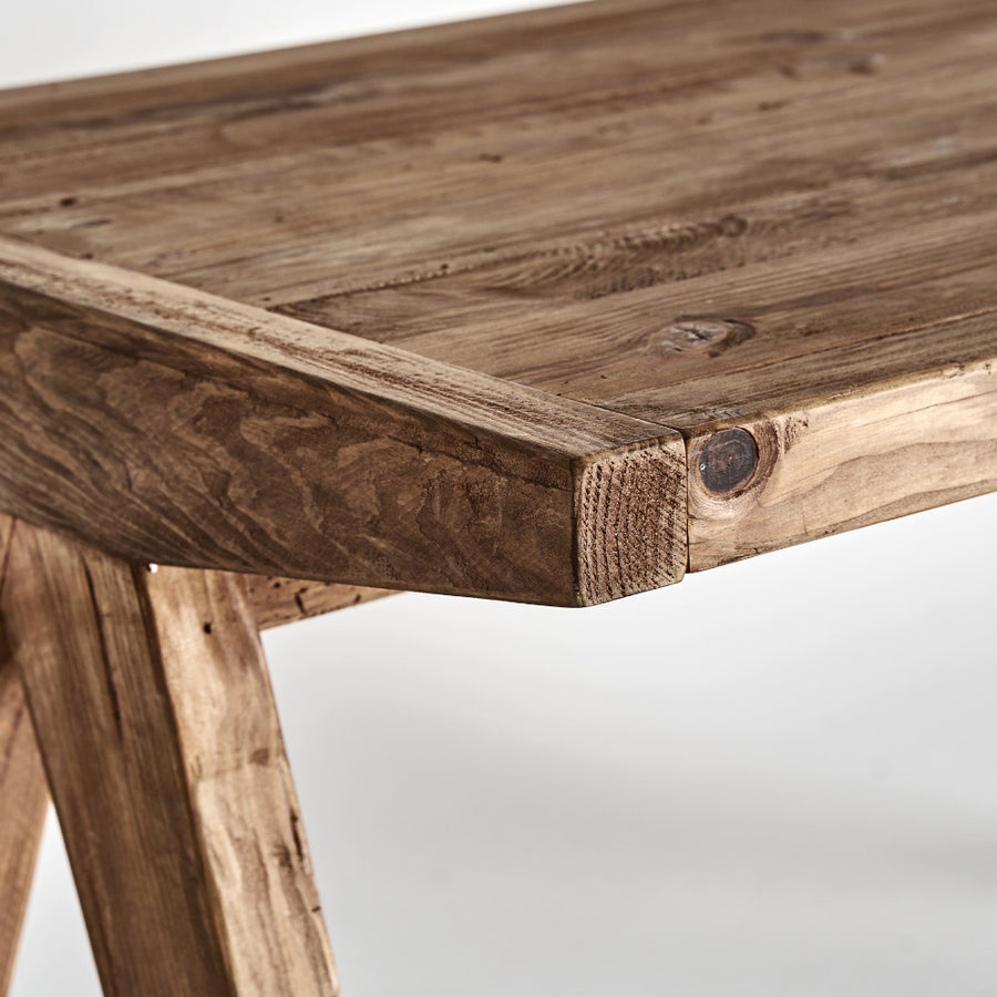 CRISSEY fenyőfa íróasztal 148 cm