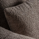 Barlin díszpárna részlet – szürkésbarna kárpit textúrája