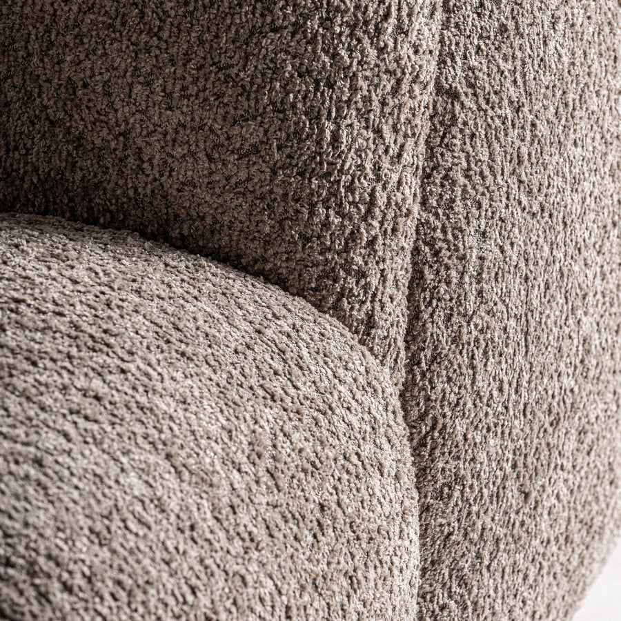 Barlin kanapé ülőfelület és háttámla találkozása – anyag- és varrásrészlet