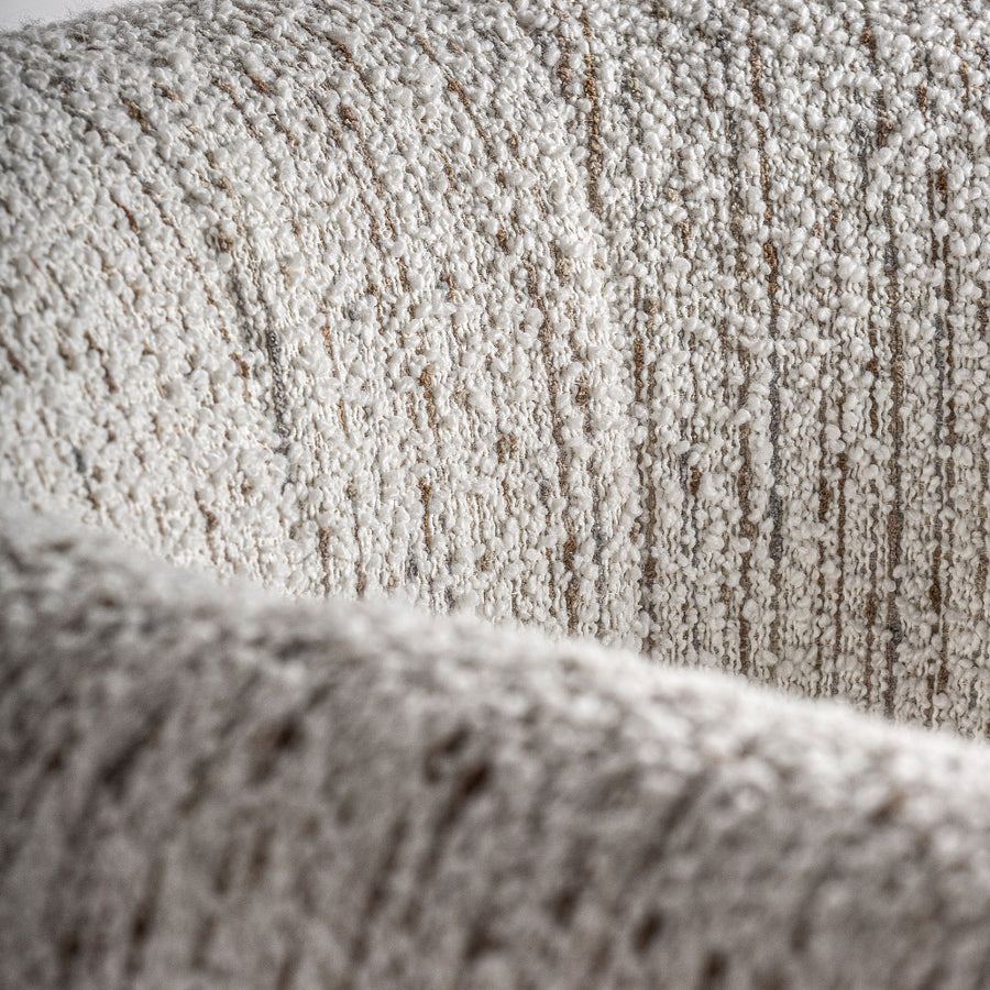 Buklé hatású ülőfelület részlete – Erbach fotel, bézs poliészter kárpit