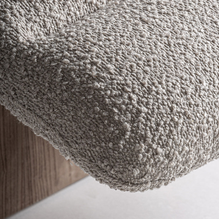 Buklé hatású bézs poliészter kárpit közelről – Jacquard relax fotel textúra