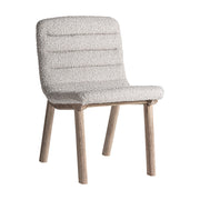 Jacquard szék háromnegyedes nézet – buklé kárpittal és natúr nyírfa lábakkal