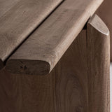 Asztallap vége és láb találkozása közelről – Jacquard kollekció fa részlet