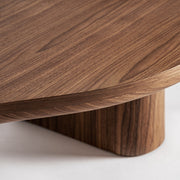 Valódi fa furnér felület részlet – barna erezet és lekerekített él