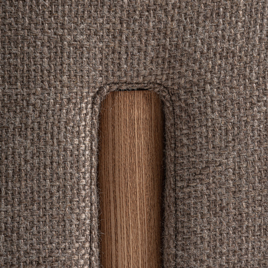 Süllyesztett fa lábak – Carlton fotel lábazat részlet