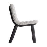 Jacquard szék oldalnézet – ívelt, párnázott ülőfelülettel